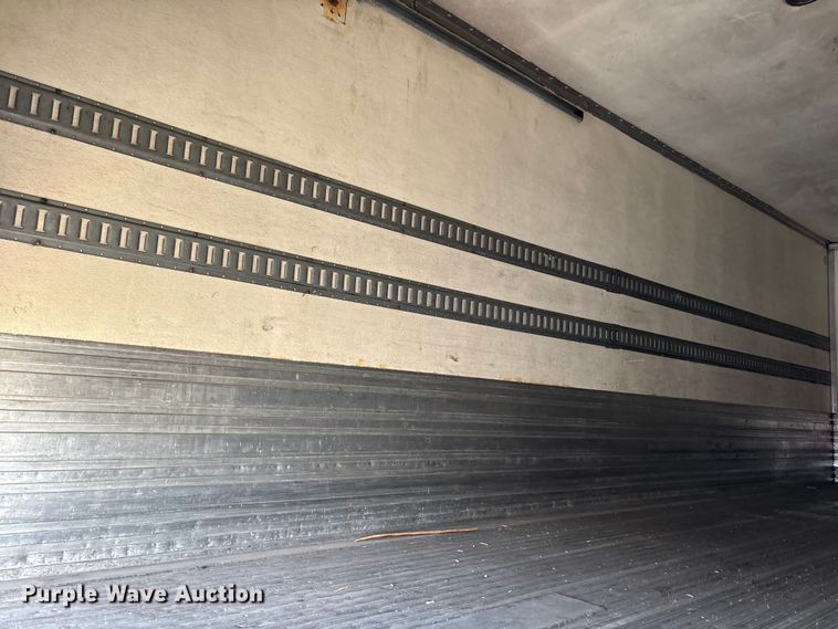 image for item FH7525 2003 Freightliner FL70 refrigerated truck