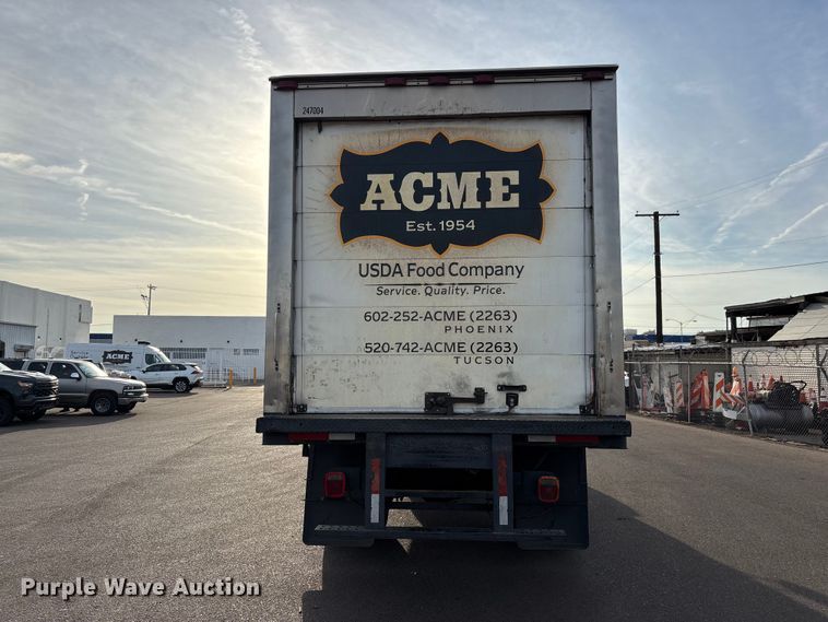 image for item FH7527 2000 Freightliner FL70 refrigerated truck