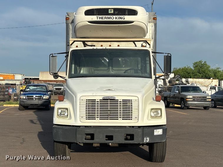 image for item FH7528 2004 Freightliner FL70 refrigerated truck