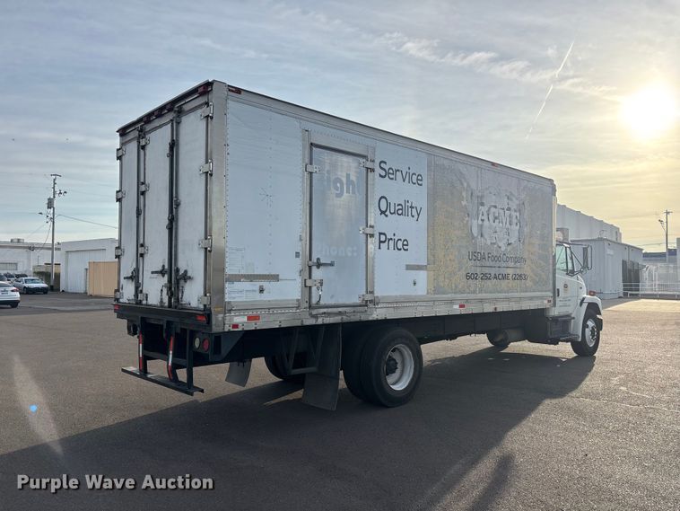 image for item FH7528 2004 Freightliner FL70 refrigerated truck