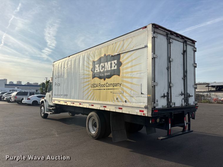 image for item FH7528 2004 Freightliner FL70 refrigerated truck