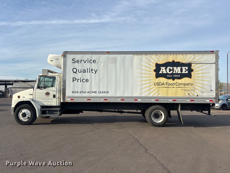 image for item FH7528 2004 Freightliner FL70 refrigerated truck