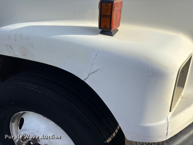 image for item FH7528 2004 Freightliner FL70 refrigerated truck