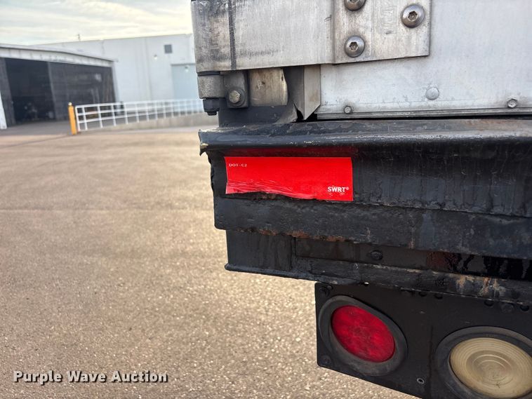 image for item FH7528 2004 Freightliner FL70 refrigerated truck