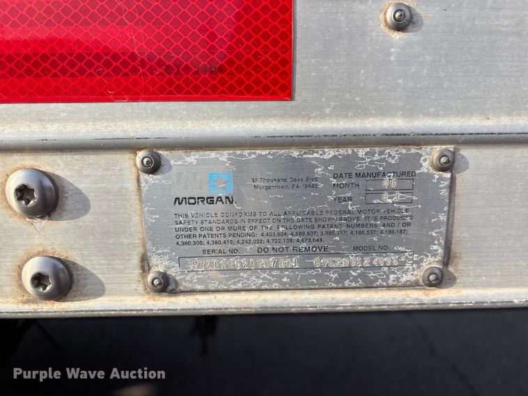 image for item FH7528 2004 Freightliner FL70 refrigerated truck