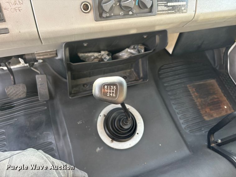 image for item FH7528 2004 Freightliner FL70 refrigerated truck