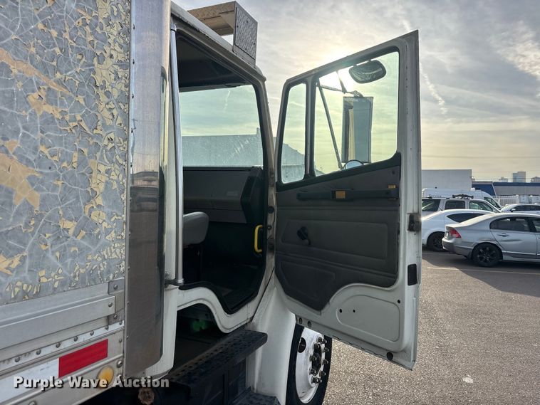 image for item FH7528 2004 Freightliner FL70 refrigerated truck