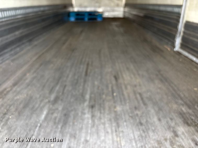 image for item FH7528 2004 Freightliner FL70 refrigerated truck