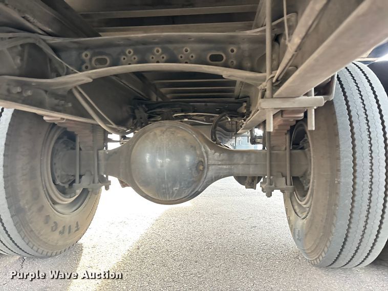 image for item FH7528 2004 Freightliner FL70 refrigerated truck