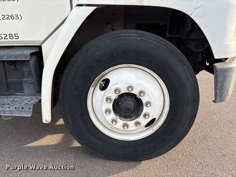 image for item FH7528 2004 Freightliner FL70 refrigerated truck