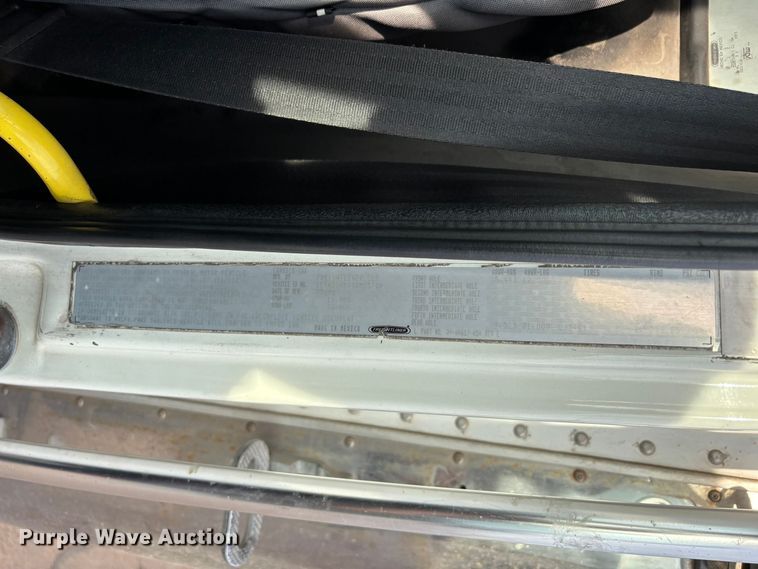 image for item FH7528 2004 Freightliner FL70 refrigerated truck