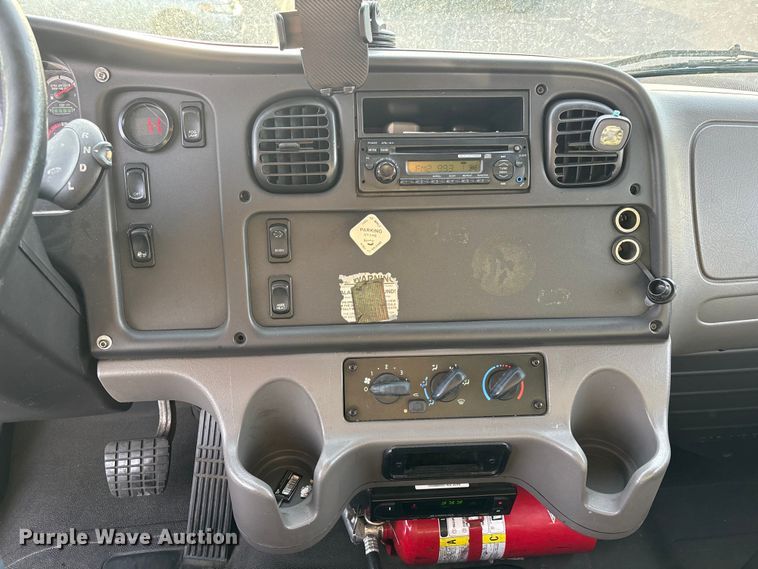 image for item FH7529 2013 Freightliner Business Class M2 refrigerated truck
