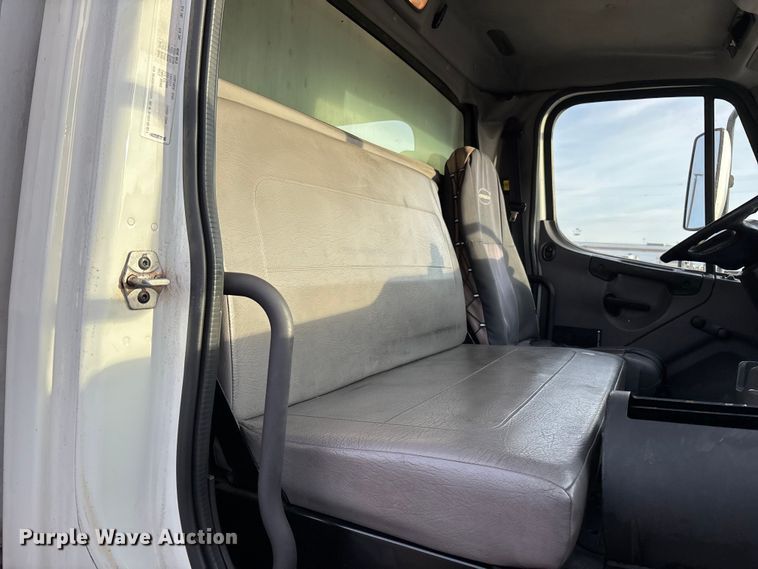 image for item FH7529 2013 Freightliner Business Class M2 refrigerated truck