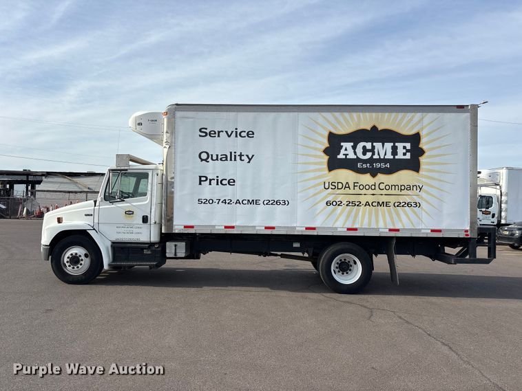 image for item FH7530 1999 Freightliner FL70 refrigerated truck