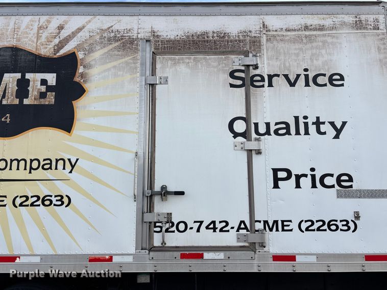 image for item FH7530 1999 Freightliner FL70 refrigerated truck