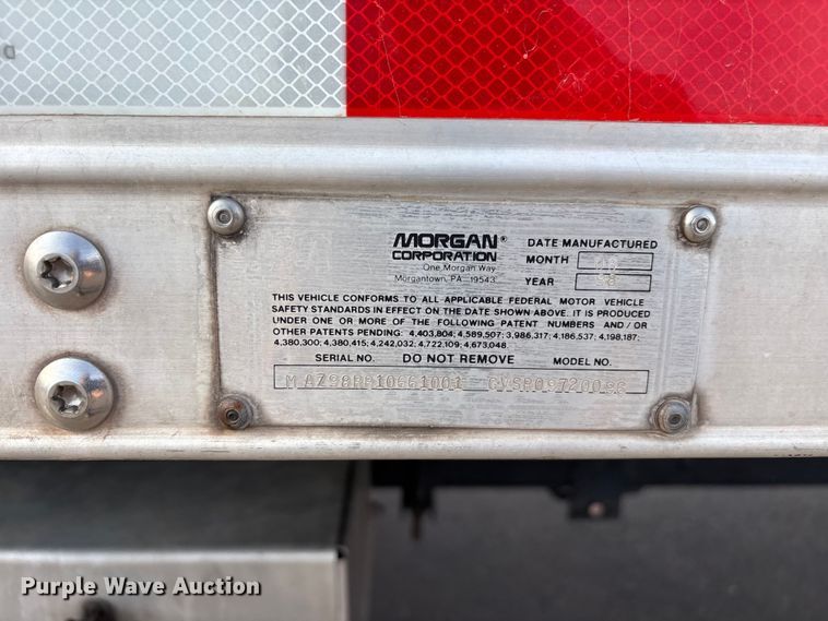 image for item FH7530 1999 Freightliner FL70 refrigerated truck