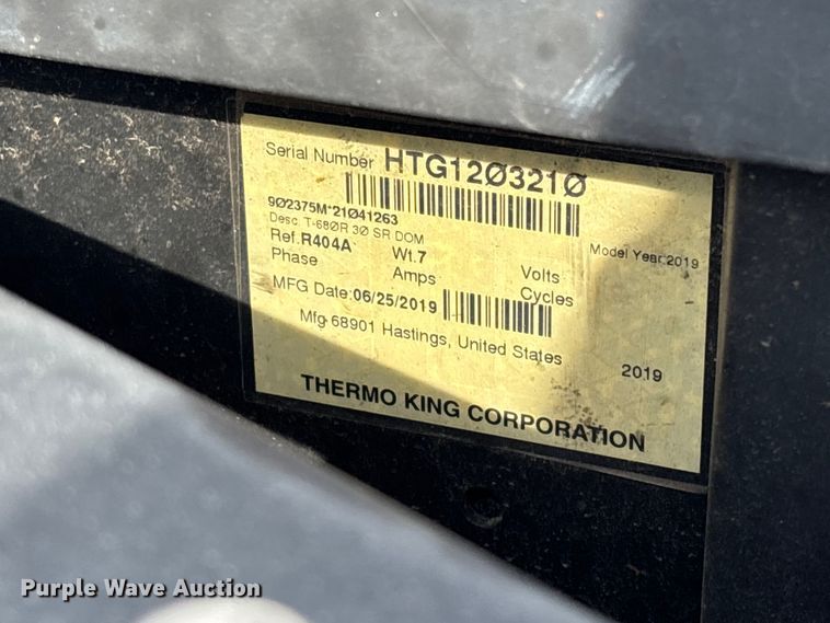 image for item FH7530 1999 Freightliner FL70 refrigerated truck