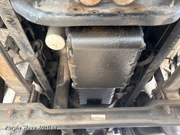image for item FH7530 1999 Freightliner FL70 refrigerated truck