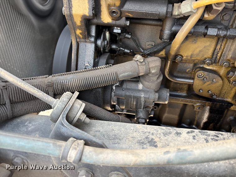 image for item FH7530 1999 Freightliner FL70 refrigerated truck