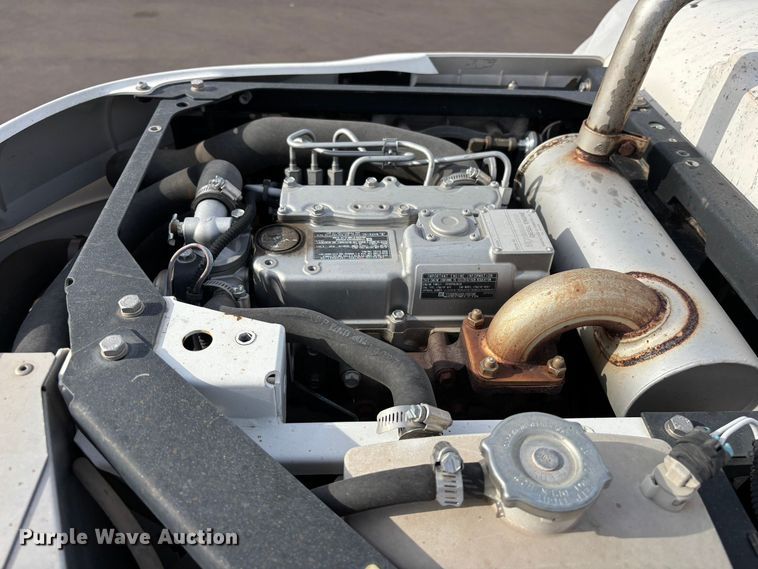 image for item FH7530 1999 Freightliner FL70 refrigerated truck