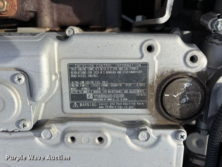 image for item FH7530 1999 Freightliner FL70 refrigerated truck