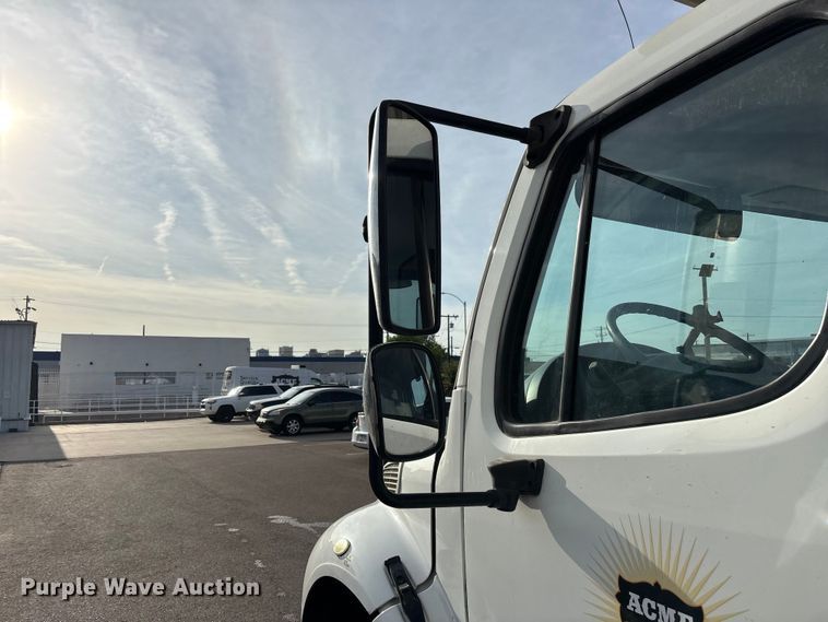 image for item FH7531 2013 Freightliner Business Class M2 refrigerated truck