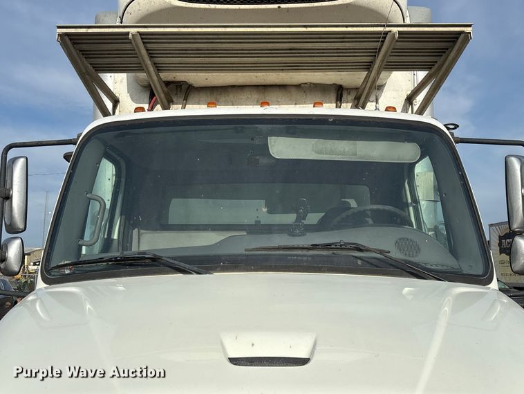 image for item FH7531 2013 Freightliner Business Class M2 refrigerated truck