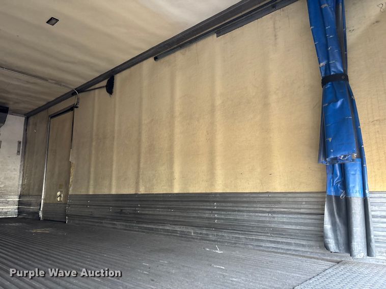 image for item FH7531 2013 Freightliner Business Class M2 refrigerated truck