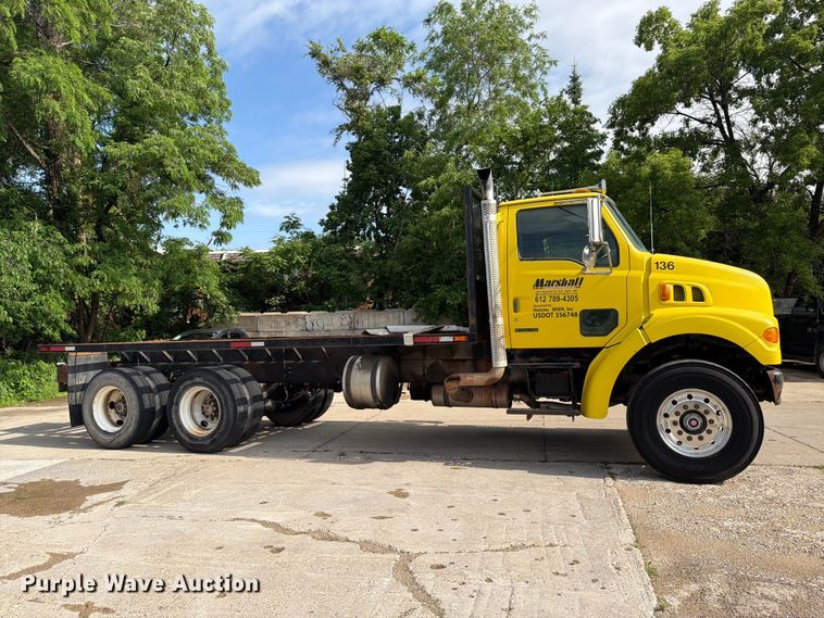 image for item FK0253 1999 Sterling L7500 flatbed truck