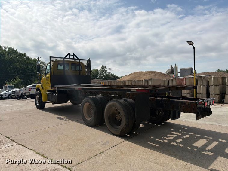 image for item FK0253 1999 Sterling L7500 flatbed truck