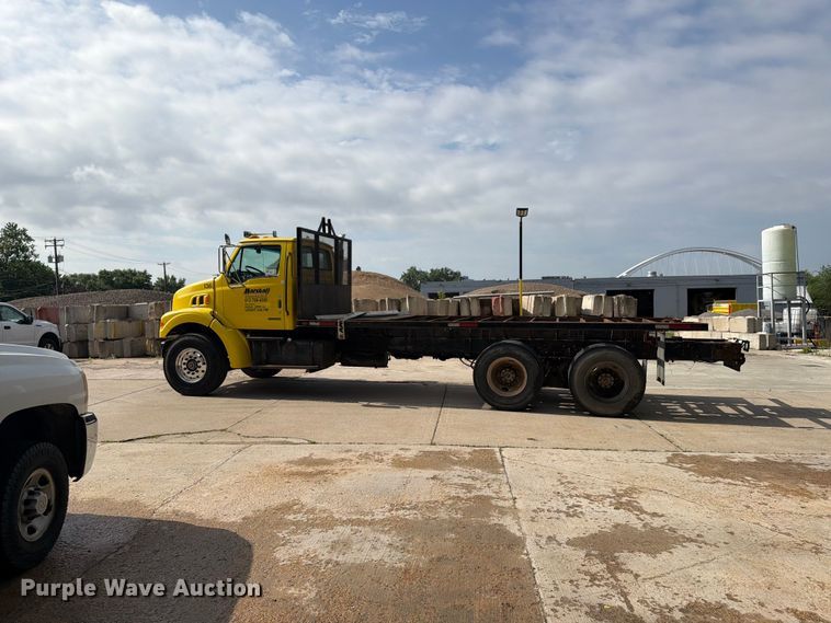 image for item FK0253 1999 Sterling L7500 flatbed truck