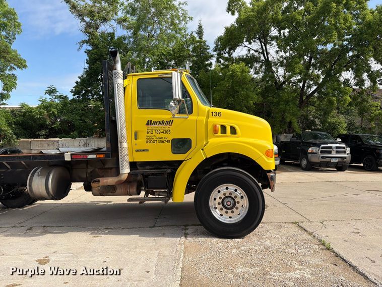 image for item FK0253 1999 Sterling L7500 flatbed truck