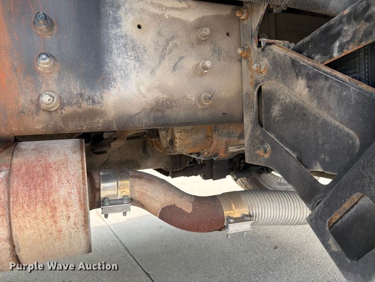 image for item FK0253 1999 Sterling L7500 flatbed truck