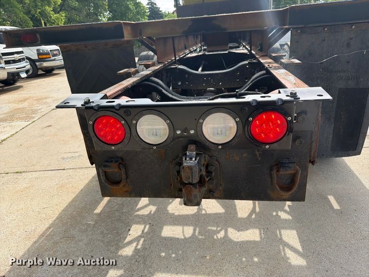 image for item FK0253 1999 Sterling L7500 flatbed truck