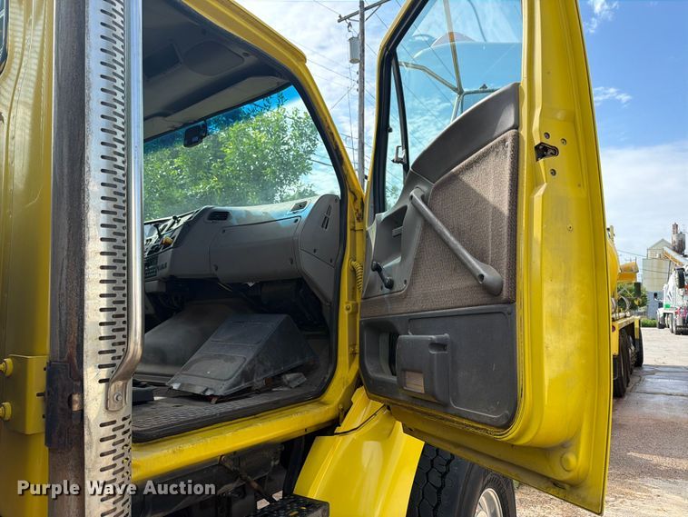 image for item FK0253 1999 Sterling L7500 flatbed truck