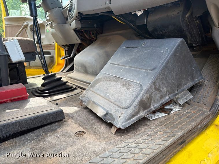 image for item FK0253 1999 Sterling L7500 flatbed truck