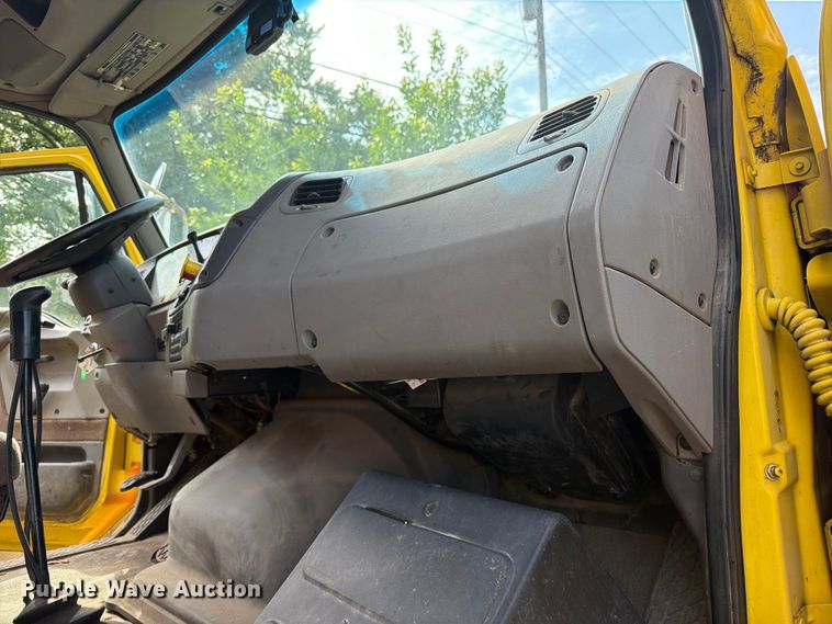 image for item FK0253 1999 Sterling L7500 flatbed truck