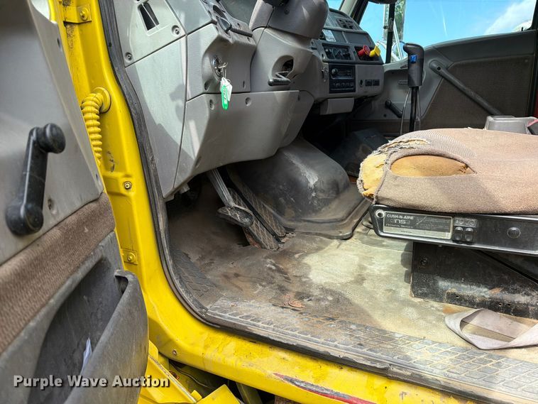 image for item FK0253 1999 Sterling L7500 flatbed truck