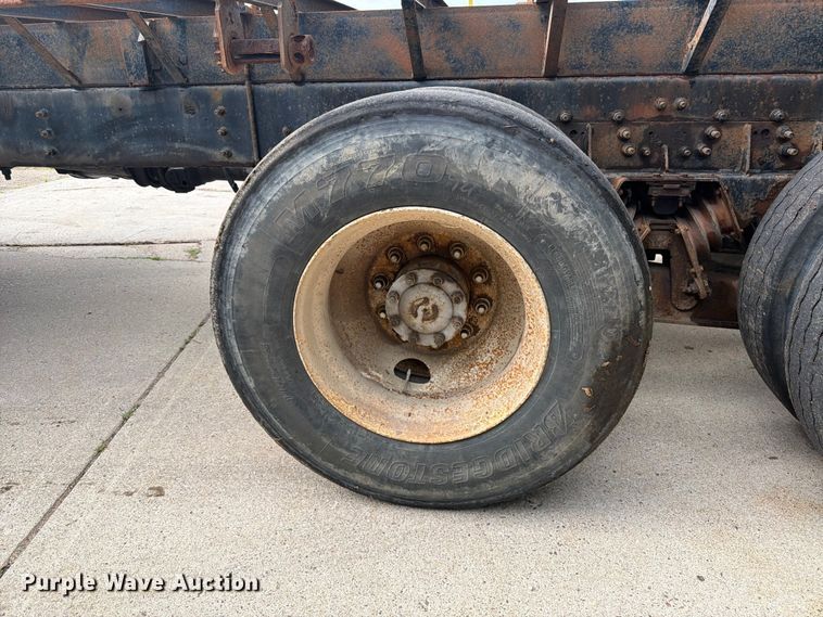 image for item FK0253 1999 Sterling L7500 flatbed truck