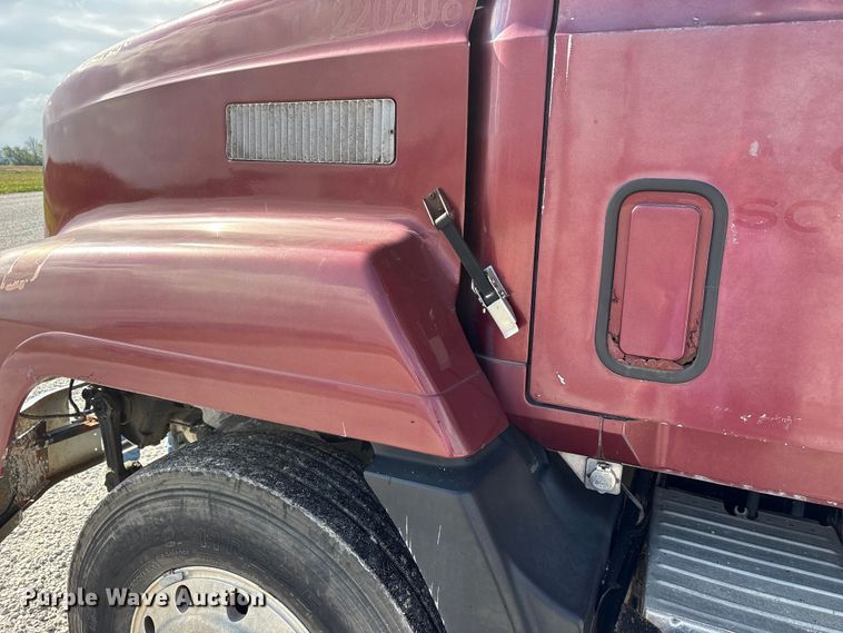 image for item FK1427 1994 Mack CH613 semi truck