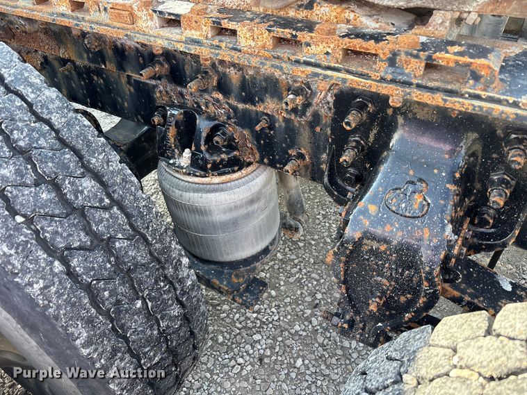 image for item FK1427 1994 Mack CH613 semi truck