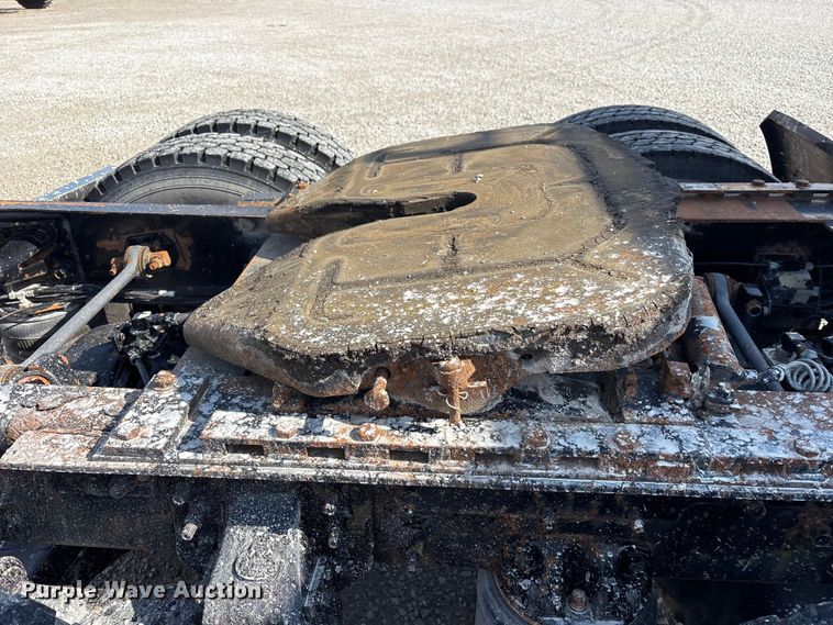 image for item FK1427 1994 Mack CH613 semi truck
