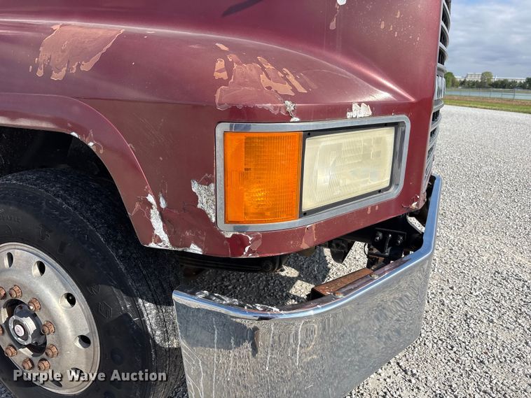 image for item FK1427 1994 Mack CH613 semi truck