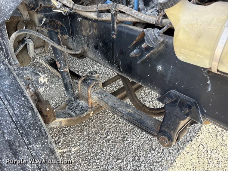 image for item FK1427 1994 Mack CH613 semi truck
