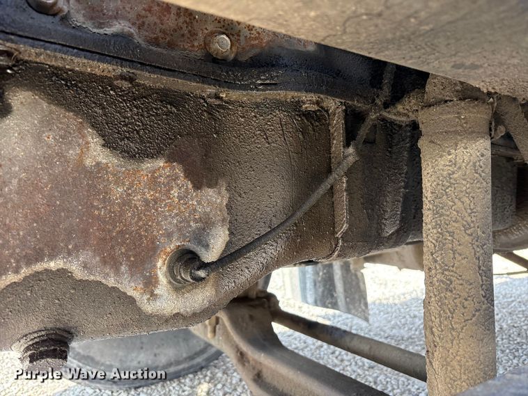 image for item FK1427 1994 Mack CH613 semi truck