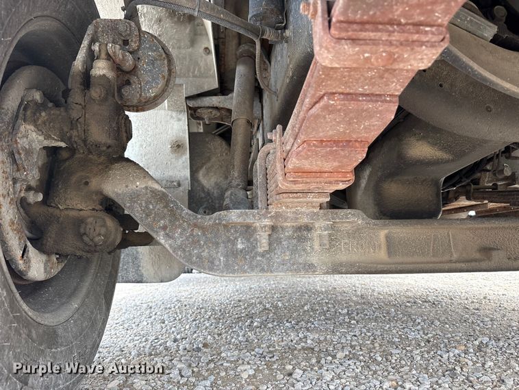 image for item FK1429 2000 International 4900 fuel truck