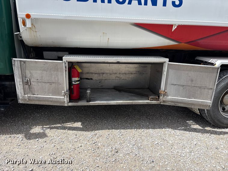 image for item FK1429 2000 International 4900 fuel truck