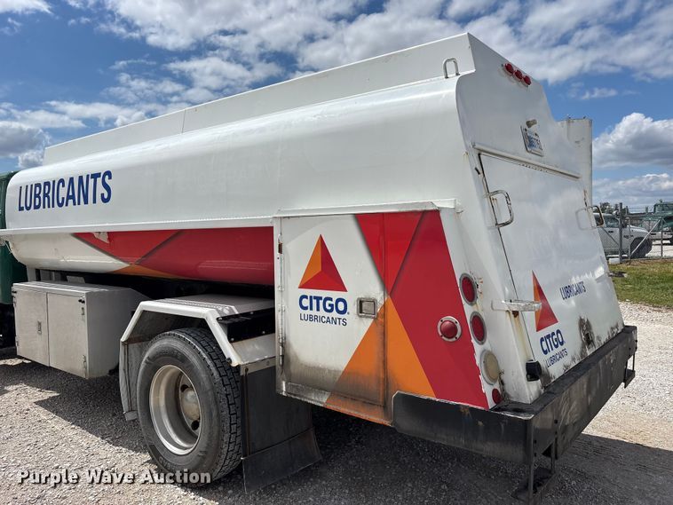 image for item FK1429 2000 International 4900 fuel truck