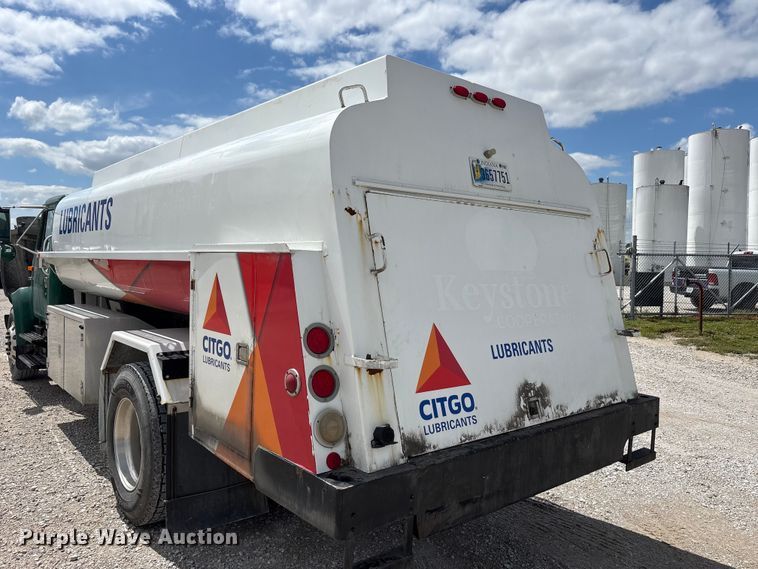 image for item FK1429 2000 International 4900 fuel truck