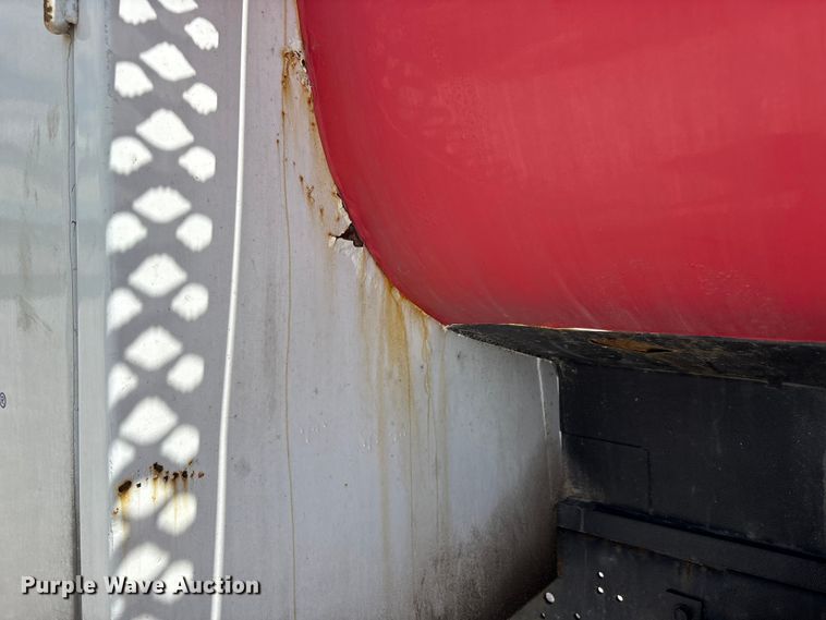 image for item FK1429 2000 International 4900 fuel truck